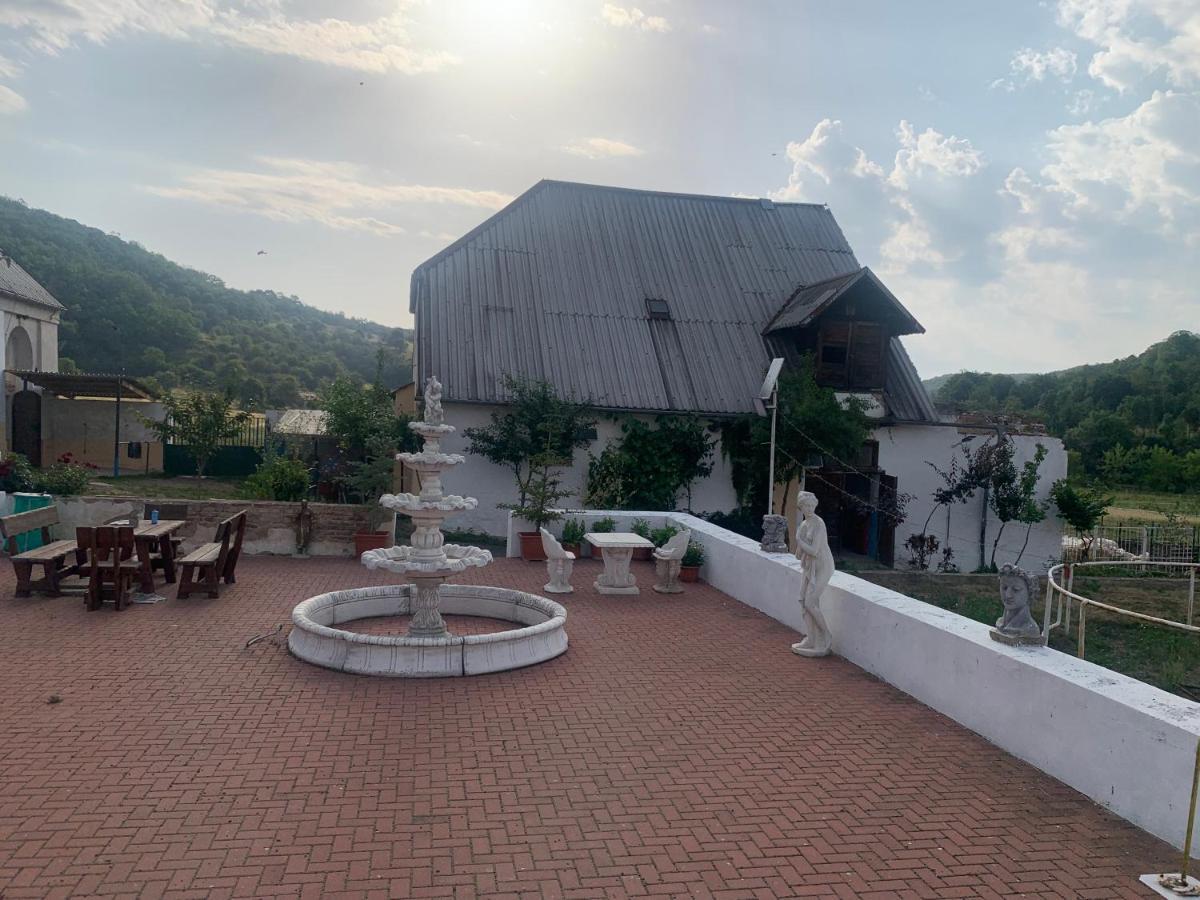 Ubytovani V Apartmanu, 2 Loznice, Na Farme Bzany Экстерьер фото